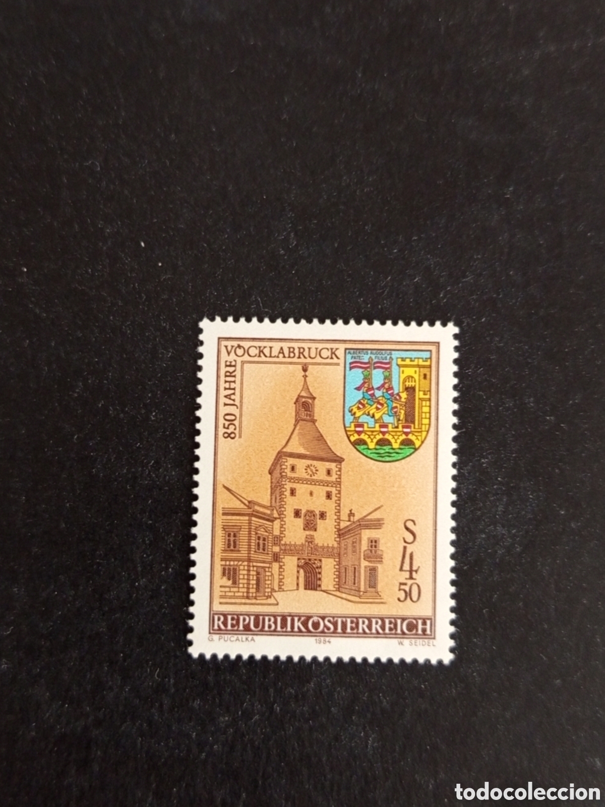 Sellos: AUSTRIA, 1984. Torre y Escudo de Armas de la Villa de Vocklabruck. Yvert 1608. Pedido m&iacute;nimo 3 &euro;.