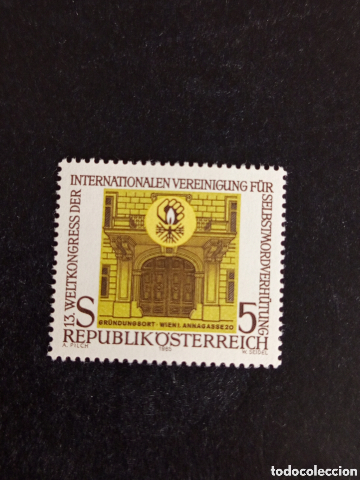 Sellos: AUSTRIA, 1985. Prevenci&oacute;n del suicidio. Emblema. Yvert 1647. Pedido m&iacute;nimo 3 &euro;. Ver fotos.