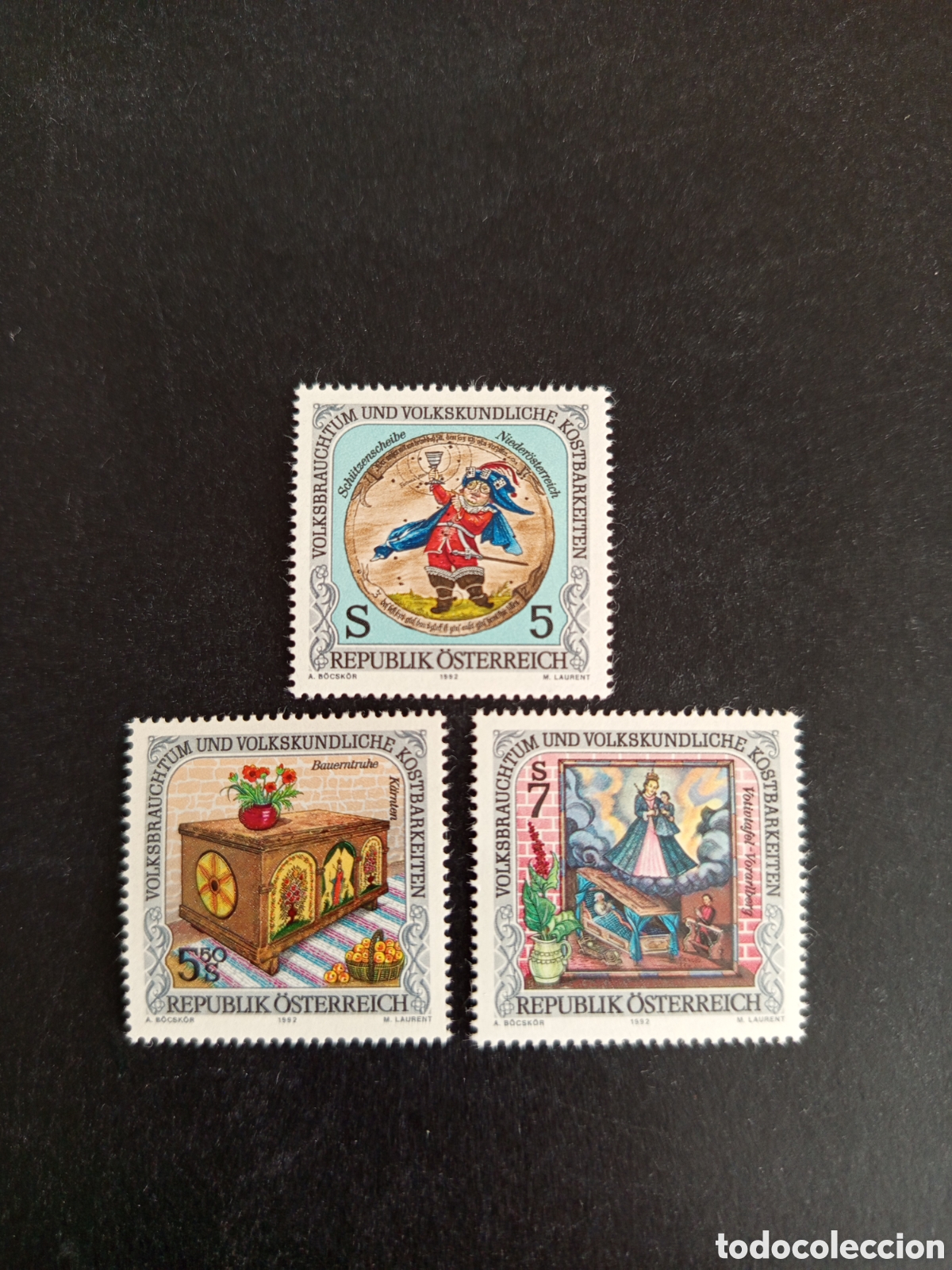 Sellos: AUSTRIA, 1992. Costumbres populares. Yvert 1902/4. Pedido m&iacute;nimo 3 &euro;. Ver fotos . Serie completa