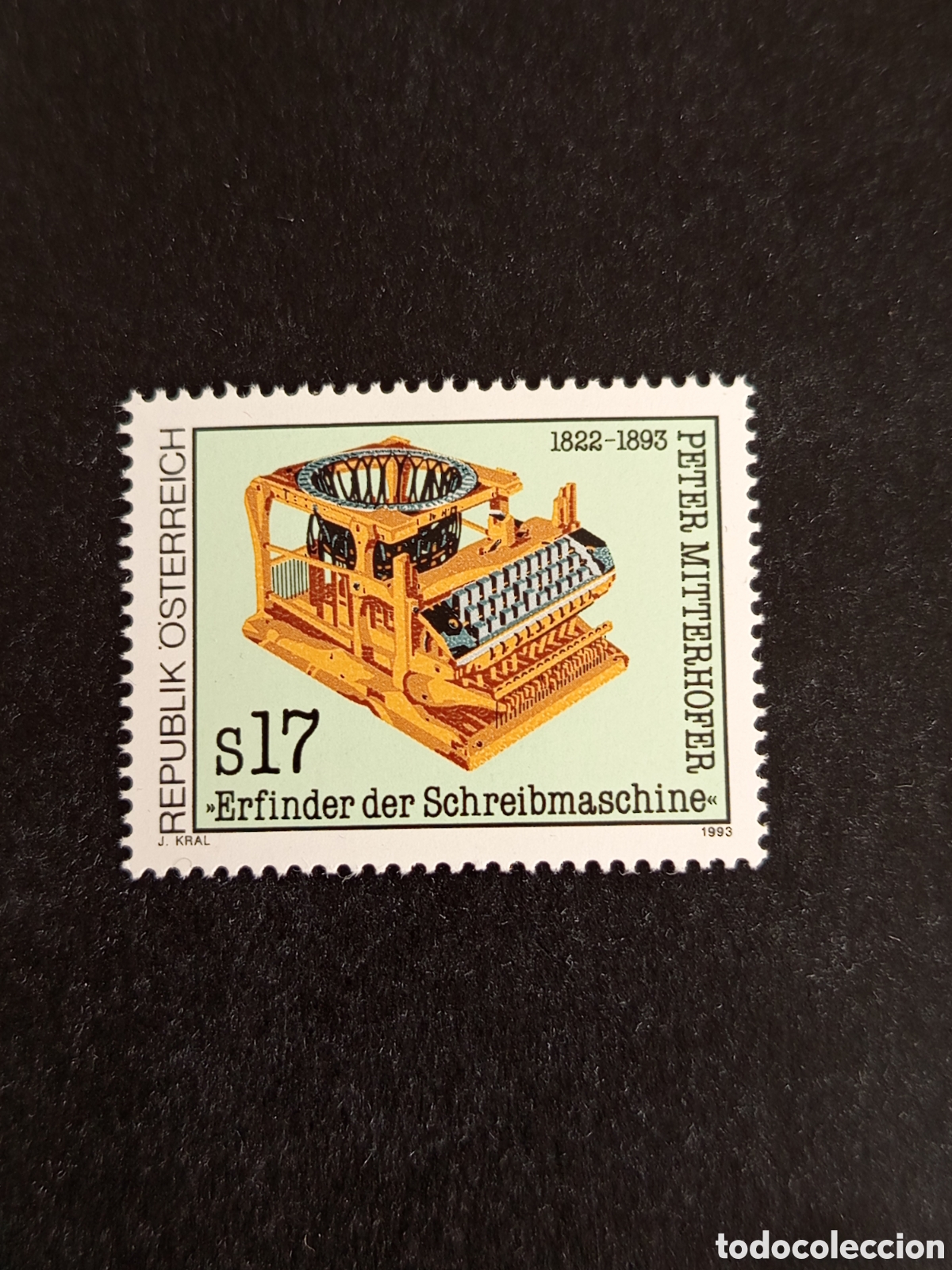 Sellos: AUSTRIA, 1993. Peter Miterhofer. M&aacute;quina de escribir. Yvert 1916. Pedido m&iacute;nimo 3 &euro;. Ver fotos .