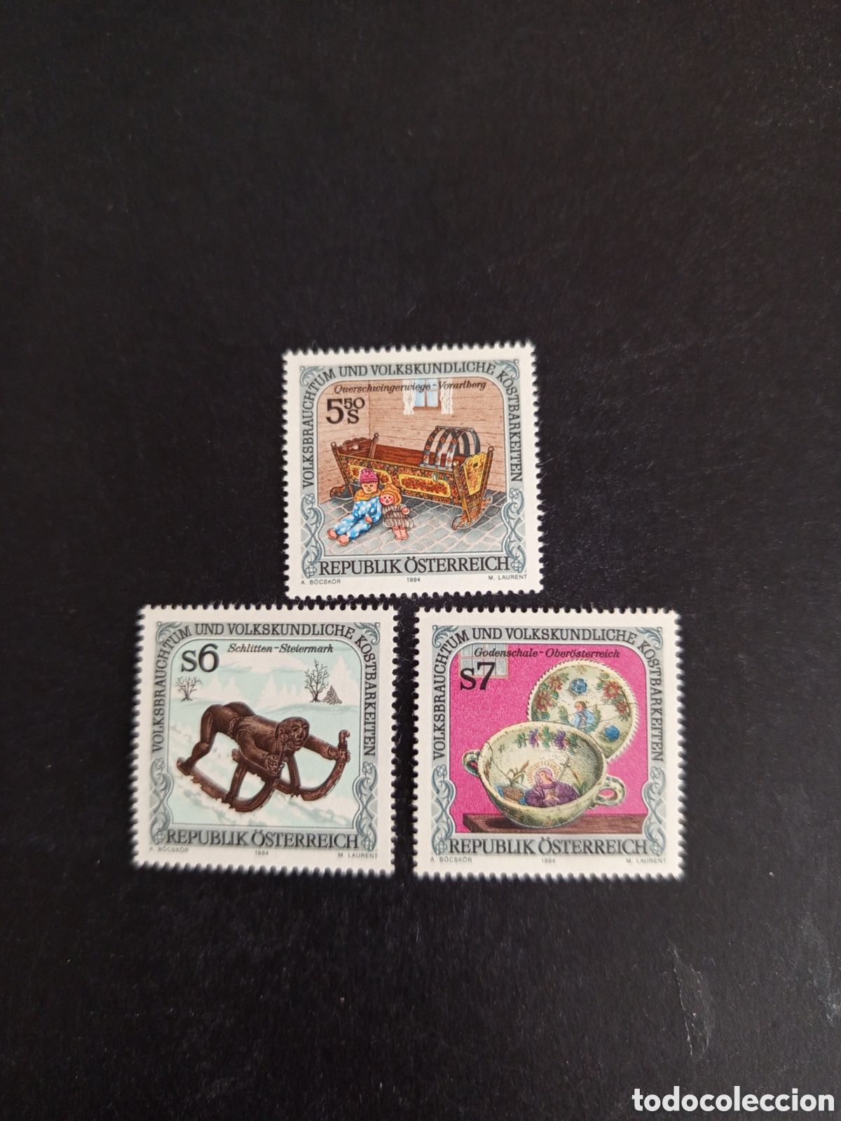 Sellos: AUSTRIA, 1993. Costumbres populares, objetos antiguos. Yvert 1944/46. Pedido m&iacute;nimo 3 &euro;. Ver fotos .