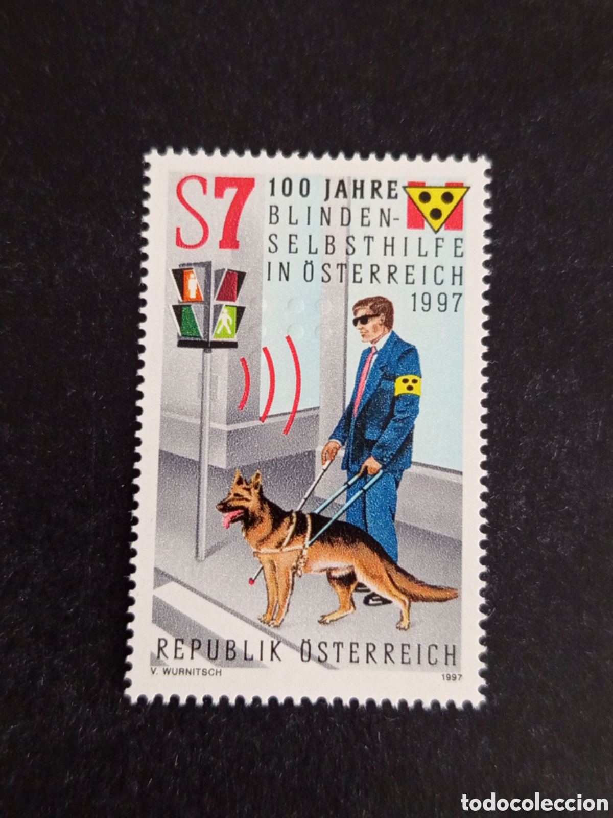 Sellos: AUSTRIA, 1997. Personas invidentes. Perro gu&iacute;a. Pedido m&iacute;nimo 3 &euro;. Ver fotos. Sello sin circular