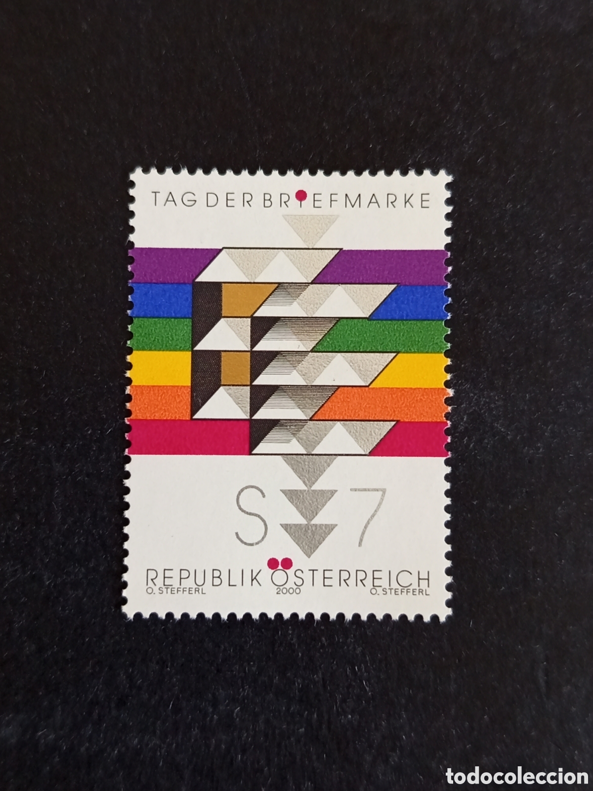 Selos: AUSTRIA, 2000. D&iacute;a del Sello. Letras E y E. Pedido m&iacute;nimo 3 &euro;. Ver fotos . Sello sin circular