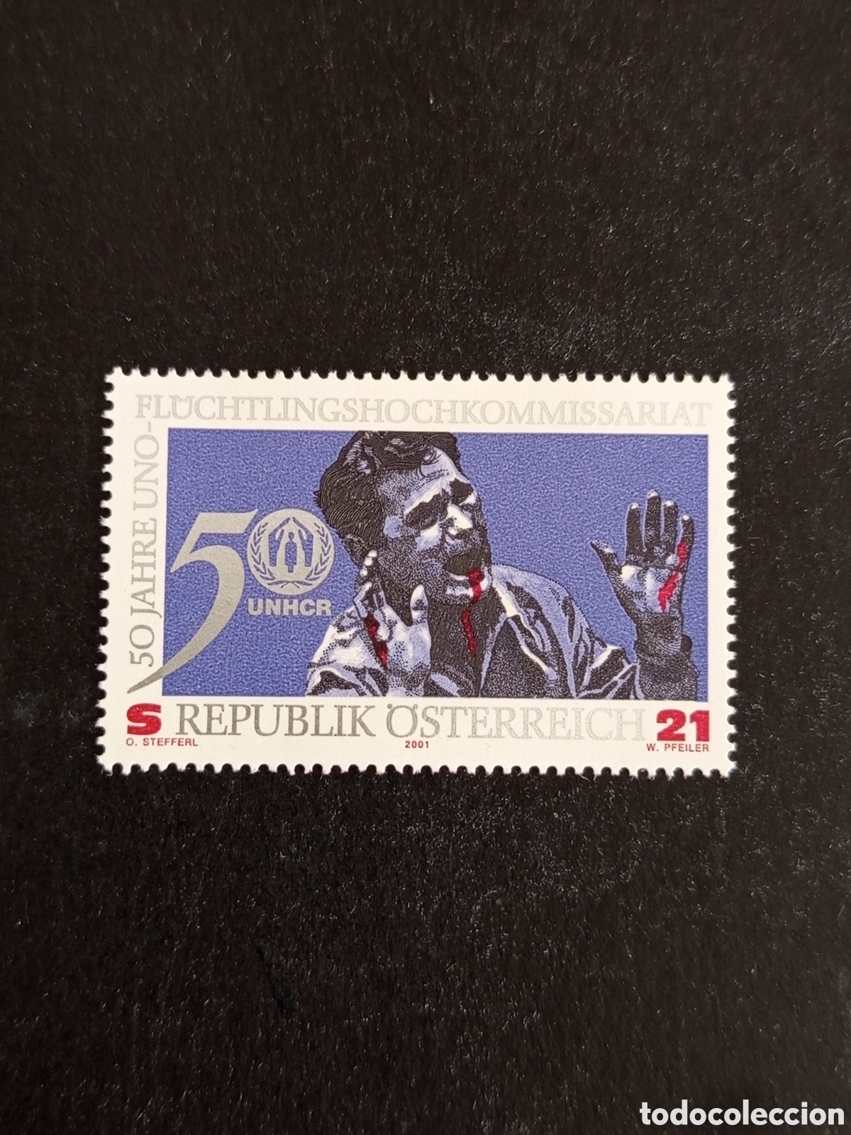 Sellos: AUSTRIA, 2001. Alto Comisionado ONU para los Refugiados. Pedido m&iacute;nimo 3 &euro;. Ver fotos.
