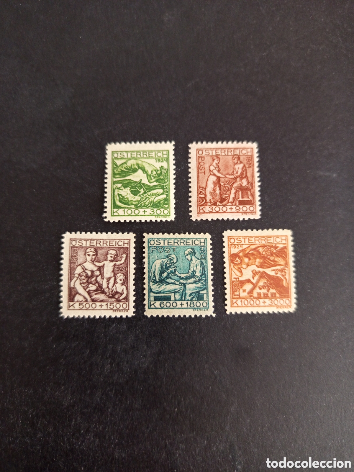 Sellos: AUSTRIA 1924. PRO NECESITADOS. Yvert 326/30. Pedido m&iacute;nimo 3 &euro;. Ver fotos. Serie completa.
