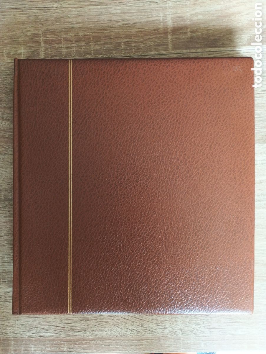 Sellos: ALBUM PARA SELLOS AUSTRIA 1968/1978 + 40 HOJAS LINDERT DUAL