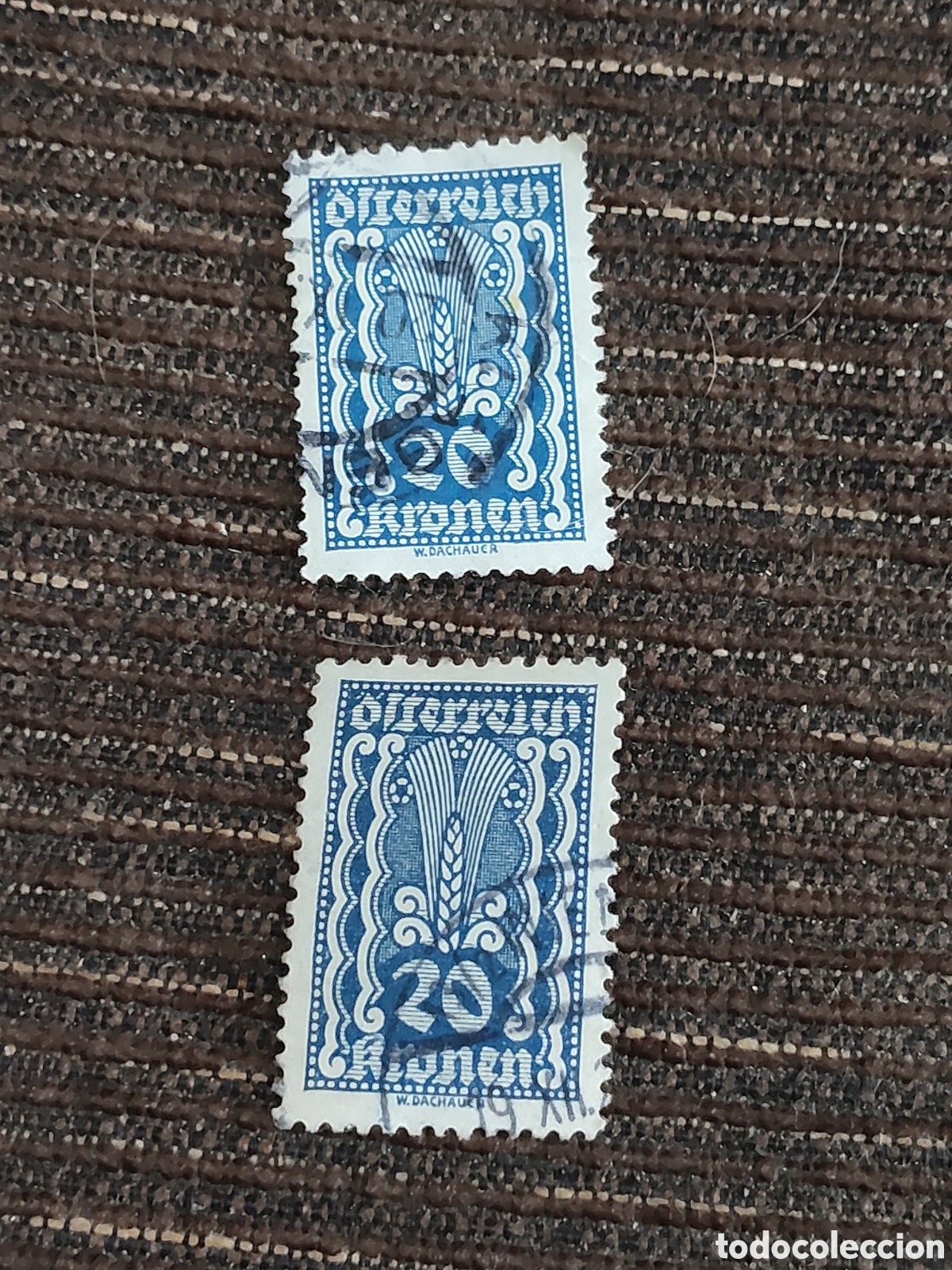 Sellos: 2 sellos de Austria alegor&iacute;as de la Agricultura y la Industria 1922