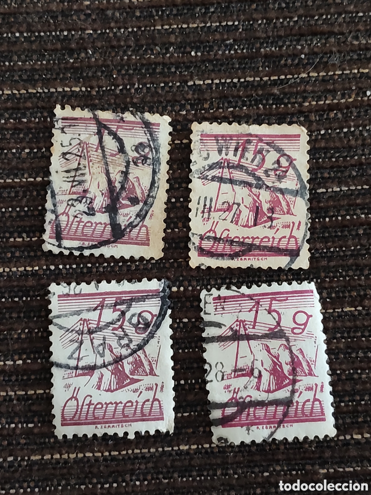 Sellos: 4 sellos de Austria escena rural con gavillas de trigo y l&iacute;neas de tel&eacute;fono al fondo 1925