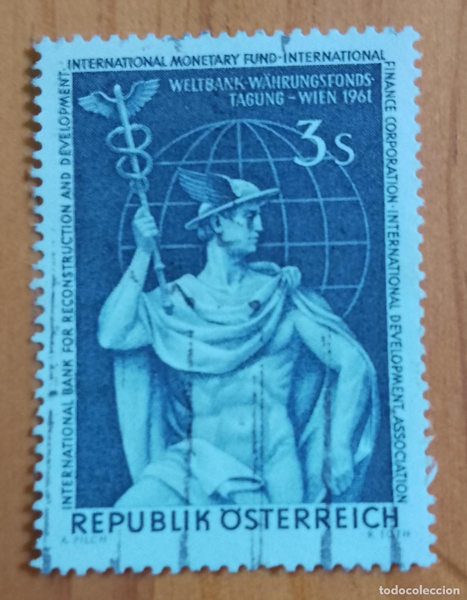 Sellos: AUSTRIA - V/F 3 S - FONDO MONETRIO INTERNACIONAL - VER DESCRIPCI&Oacute;N