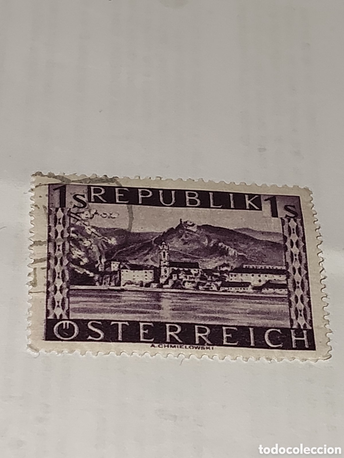 Sellos: Sello de Austria Castillo y la localidad de Durnstein a orillas del Danubio 1946-47