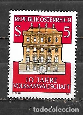 Sellos: 1987: X Aniversario de la Oficina de Mediadores (MNH**)