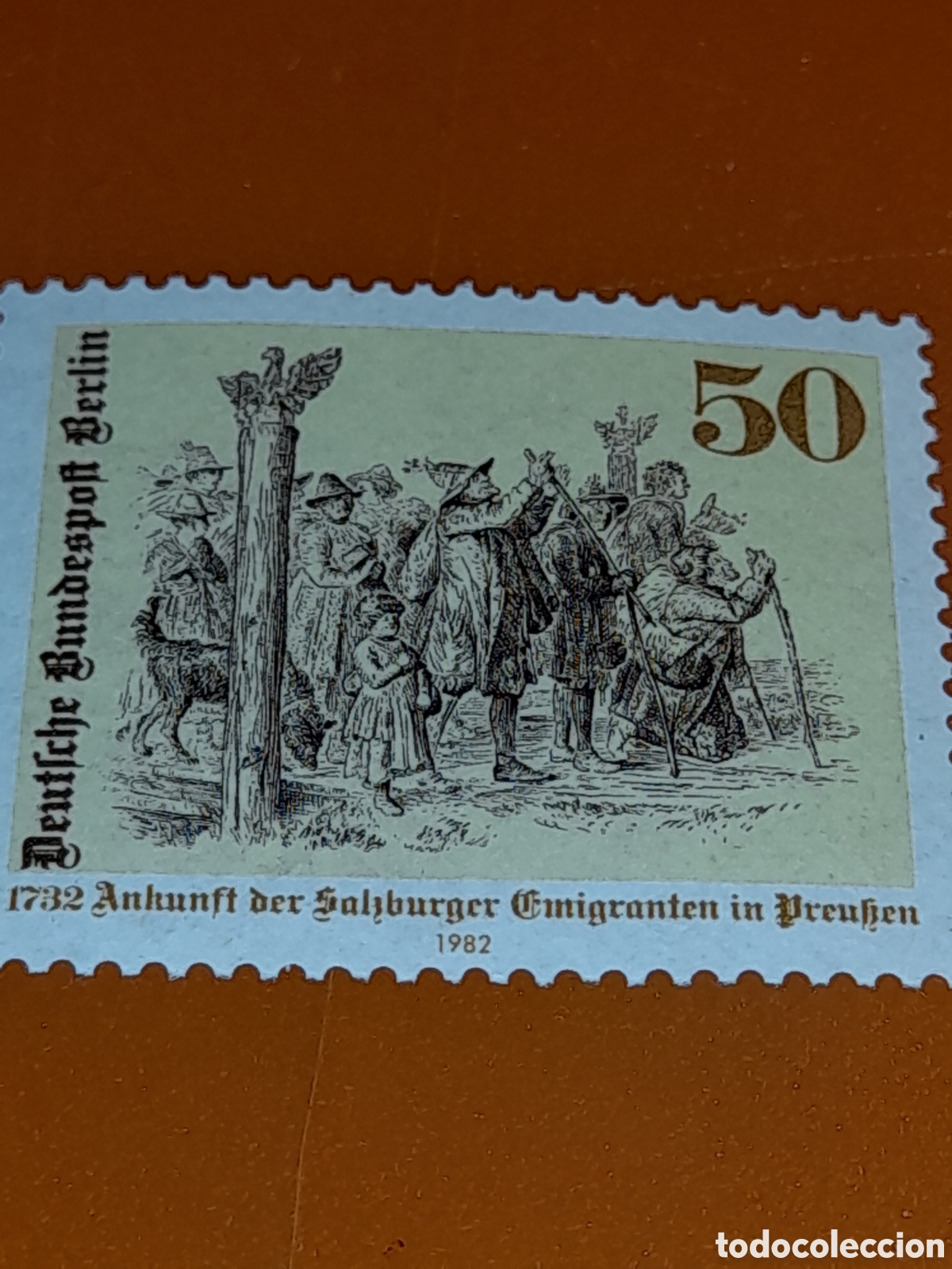 Sellos: Sello Alemania. Berlin nuevo 1982. 250Aniv migraci&oacute;n a Prusia. Perro. Aves. &Aacute;guila. Gente.