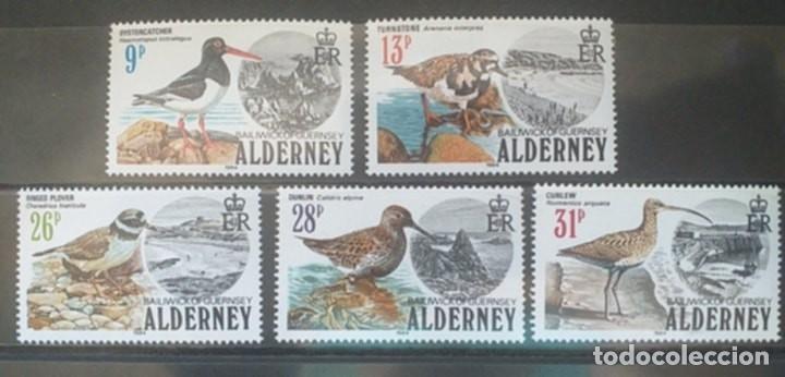 Sellos: Sellos Alderney 1984 Tema Fauna Aves N&ordm; 13/17 5v. Nuevos