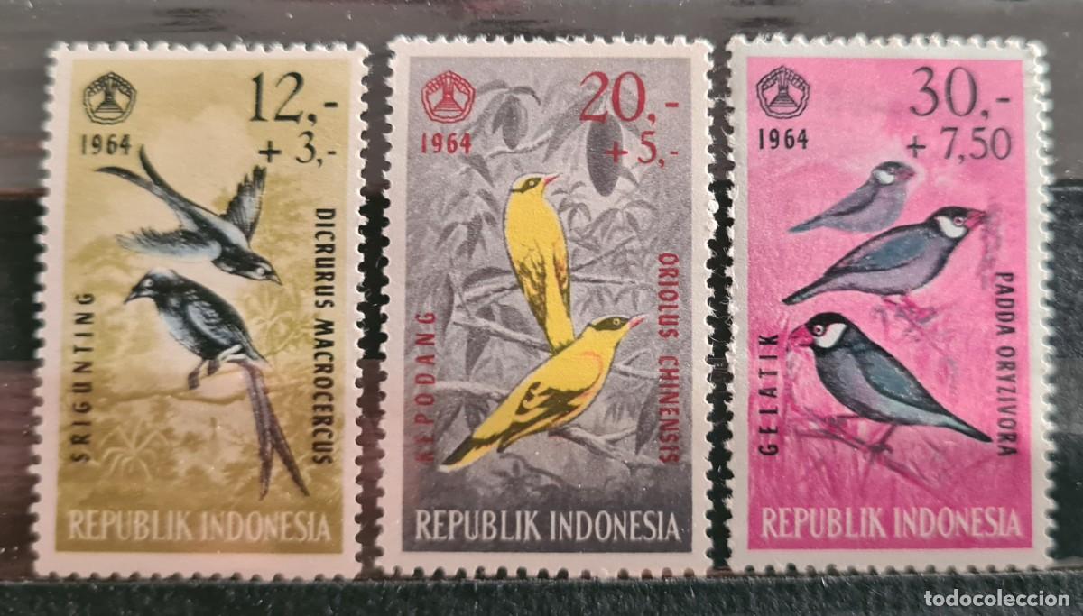Sellos: Serie de sellos nuevos de Indonesia 1965: Aves (sobretasa pro-obras de beneficencia)