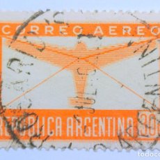 Sellos: SELLO POSTAL ARGENTINA 1942,30 CENTAVOS, CORREO AEREO, USADO. Lote 149358230