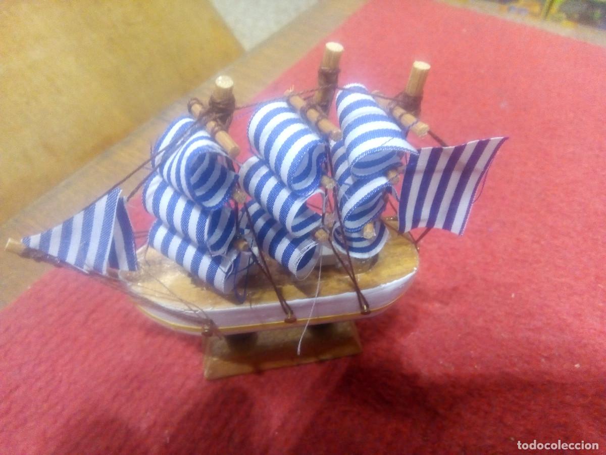 Sellos: BARCO MADERA MINIATURA - Foto 1