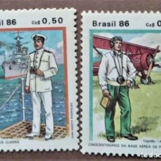Sellos: BRASIL. 1818/19 UNIFORMES MILITARES: AIRE, MARINA. AVIÓN, BARCO. 1986. SELLOS NUEVOS Y NUMERACIÓN YV. Lote 380645534