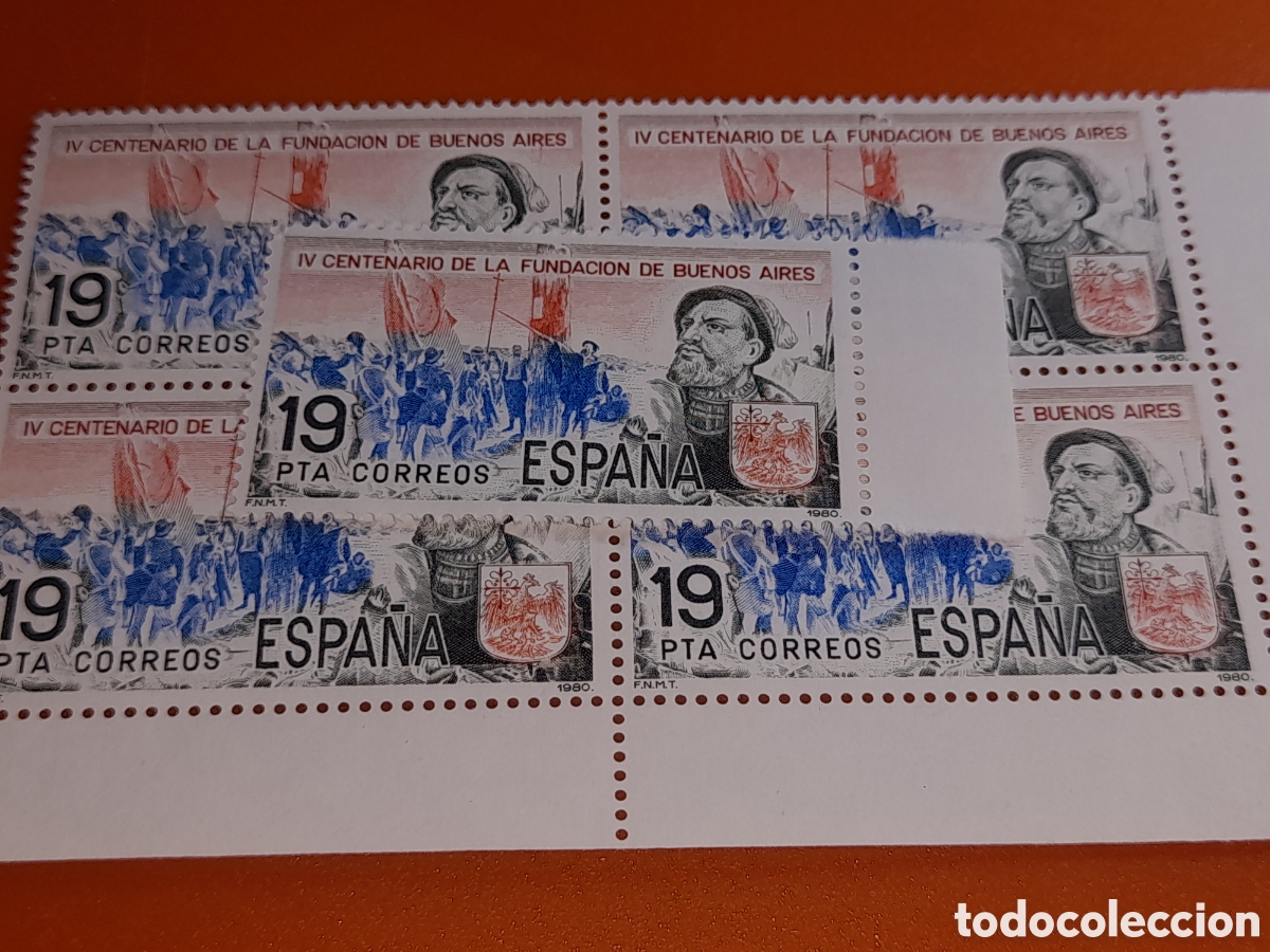 Sellos: Sello Espa&ntilde;a nuevo 1980. 400Aniv Fundaci&oacute;n B. Aires. Soldado. Uniforme. Escudo armas. &Aacute;guila. Milita