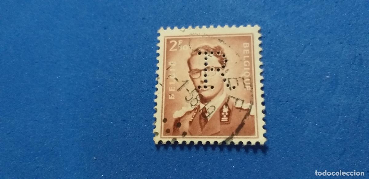 Sellos: Sello perfins. B&eacute;lgica. Rey Alberto. Usado. Perforado Letras R