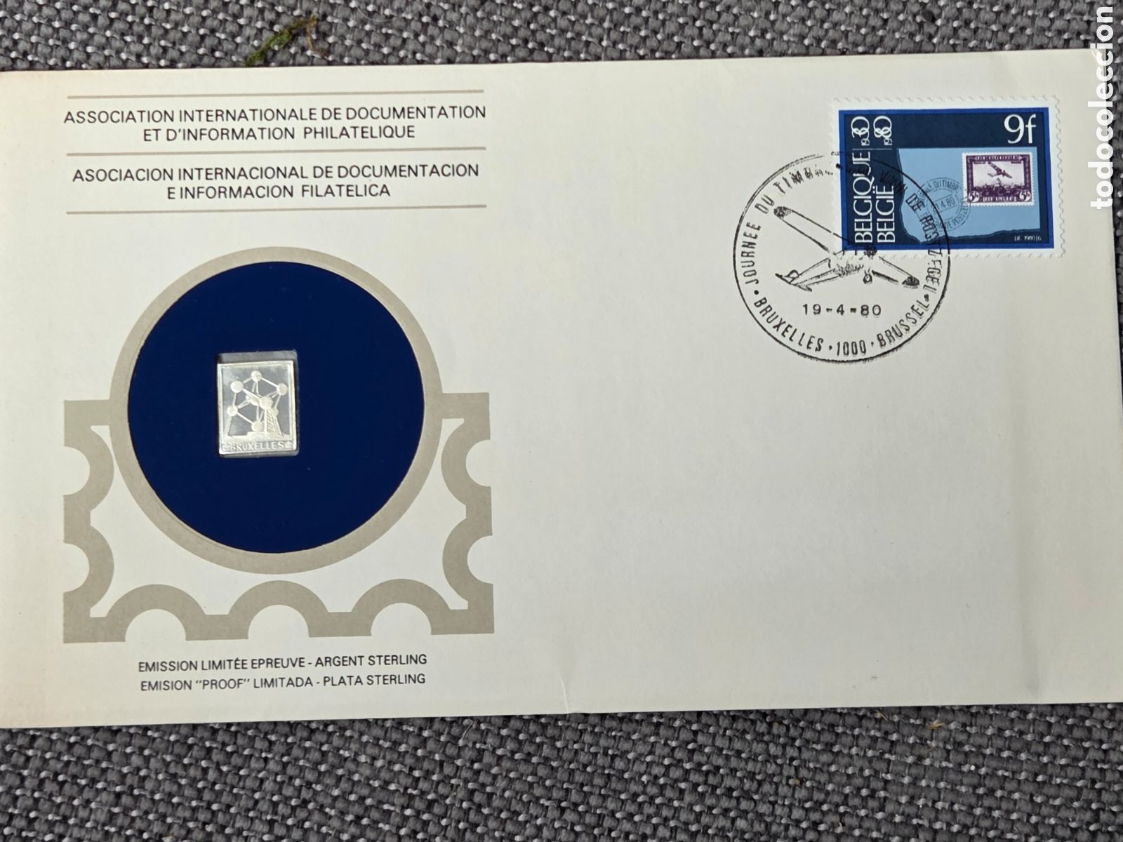 Timbres: LINGOTE DE PLATA Pura 1 GRAMO EN SOBRE PRIMER D&Iacute;A 1980