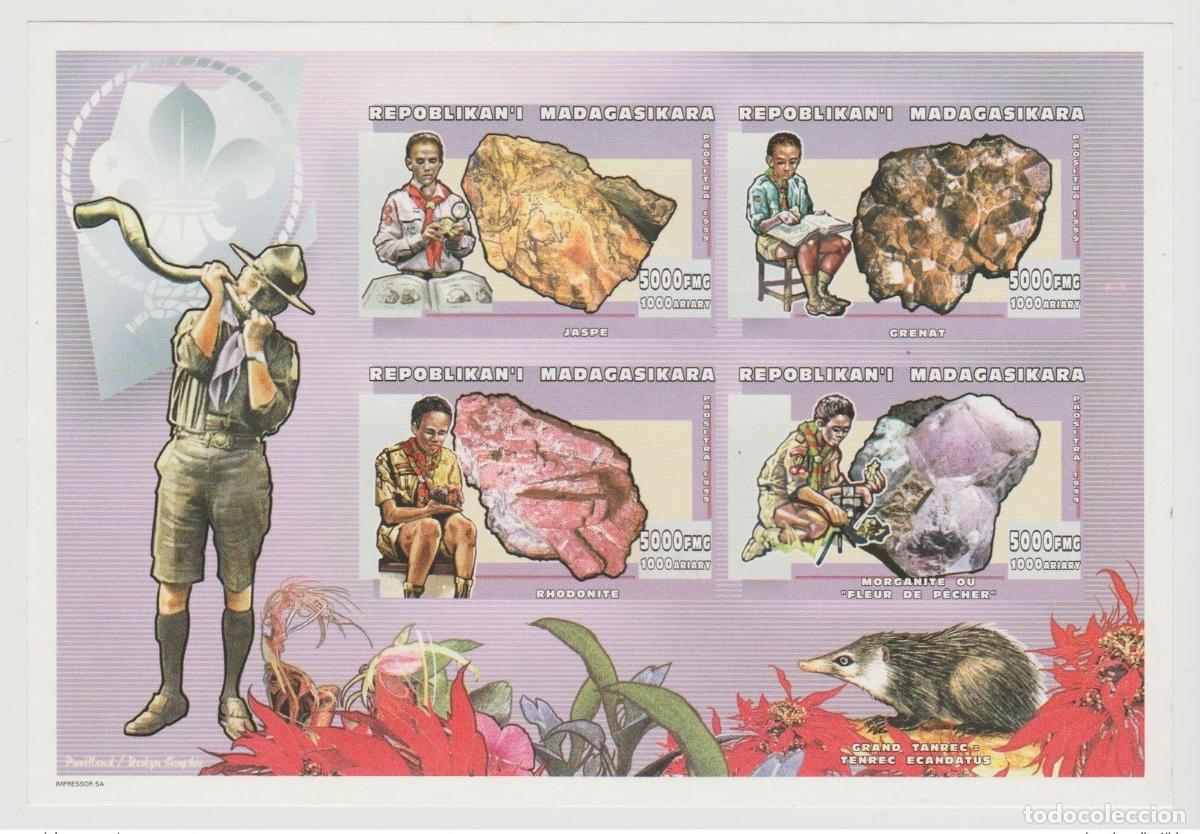 Sellos: Madagascar 1999 Mi. 2362 - 2365 Scouts Scouting Paddfinder Pierres IMPERF ND