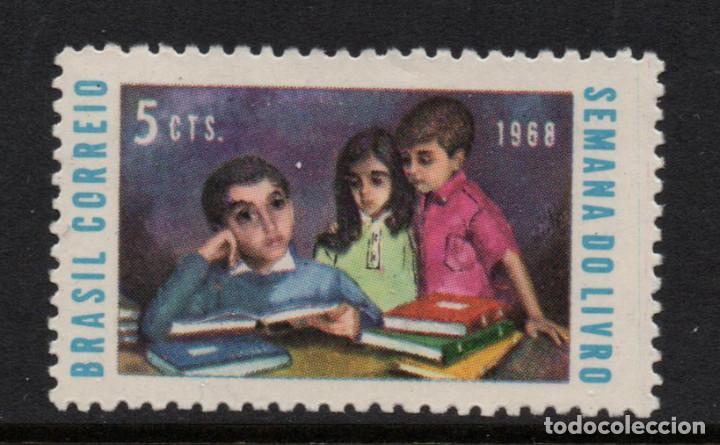 Sellos: BRASIL 873** - A&Ntilde;O 1968 - SEMANA DEL LIBRO - Foto 1