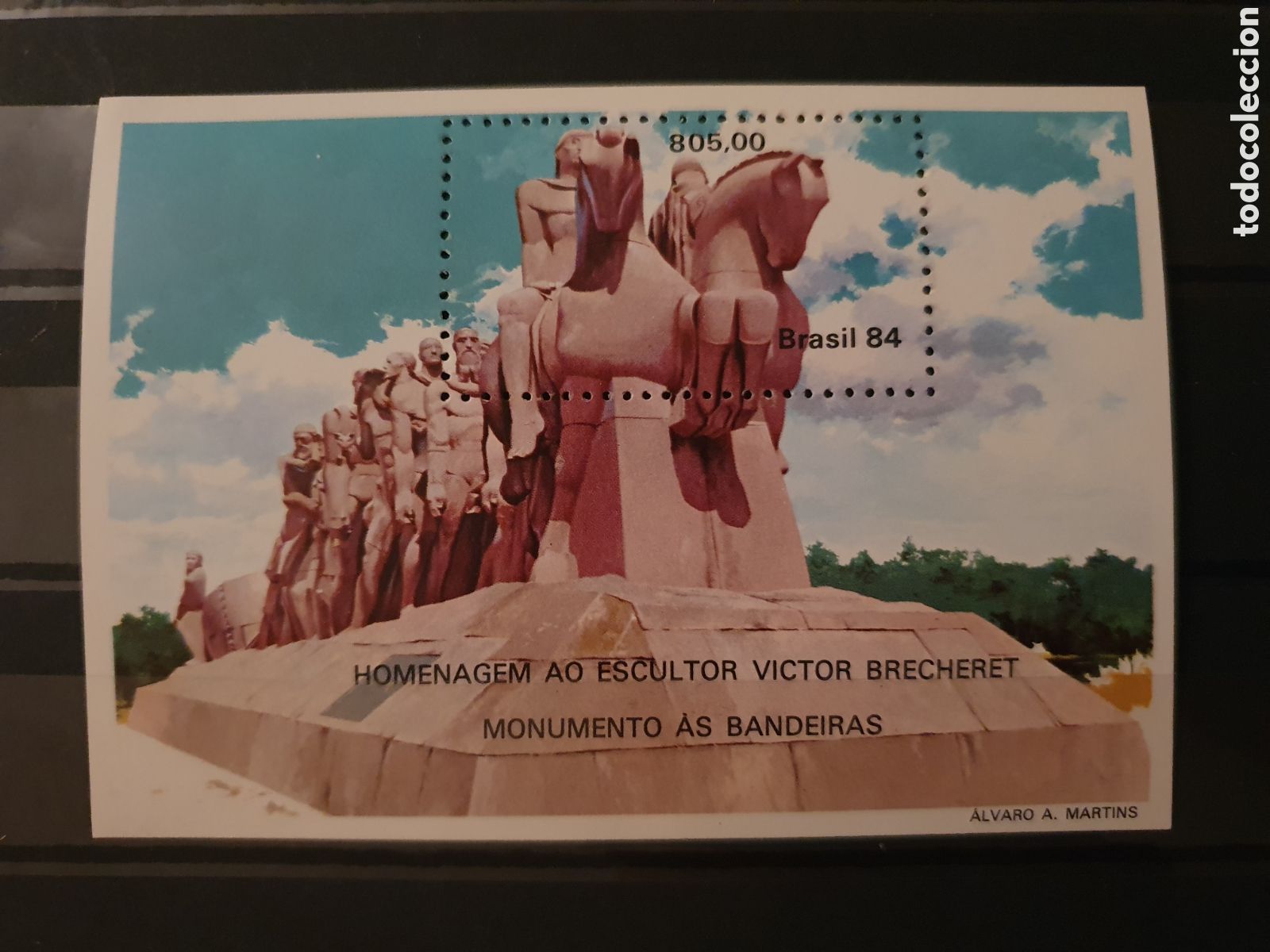 Sellos: HOJA BLOQUE MONUMENTO BANDERAS BRASIL