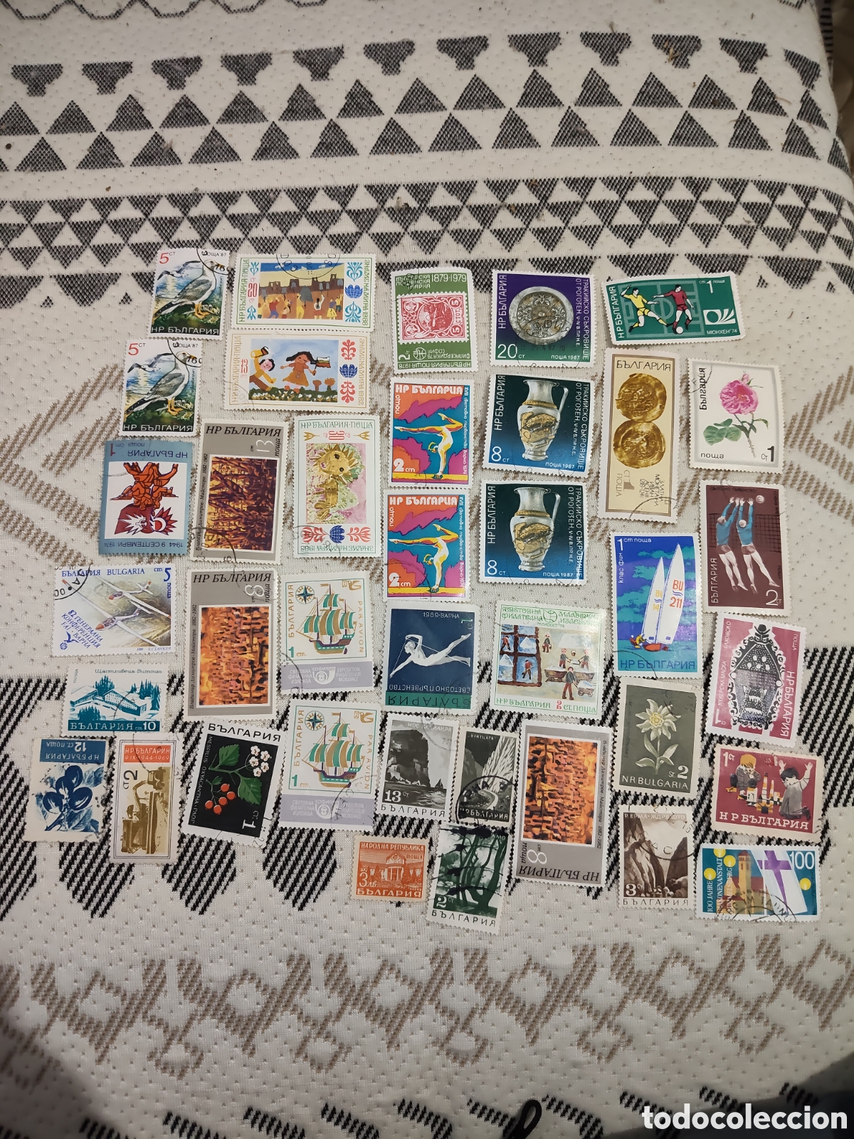 Sellos: 38 sellos variados de Bulgaria muy buenos