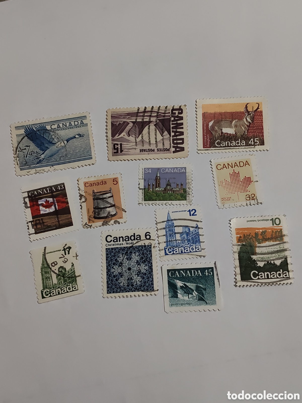 Sellos: 12 sellos variados de Canad&aacute; no repetidos