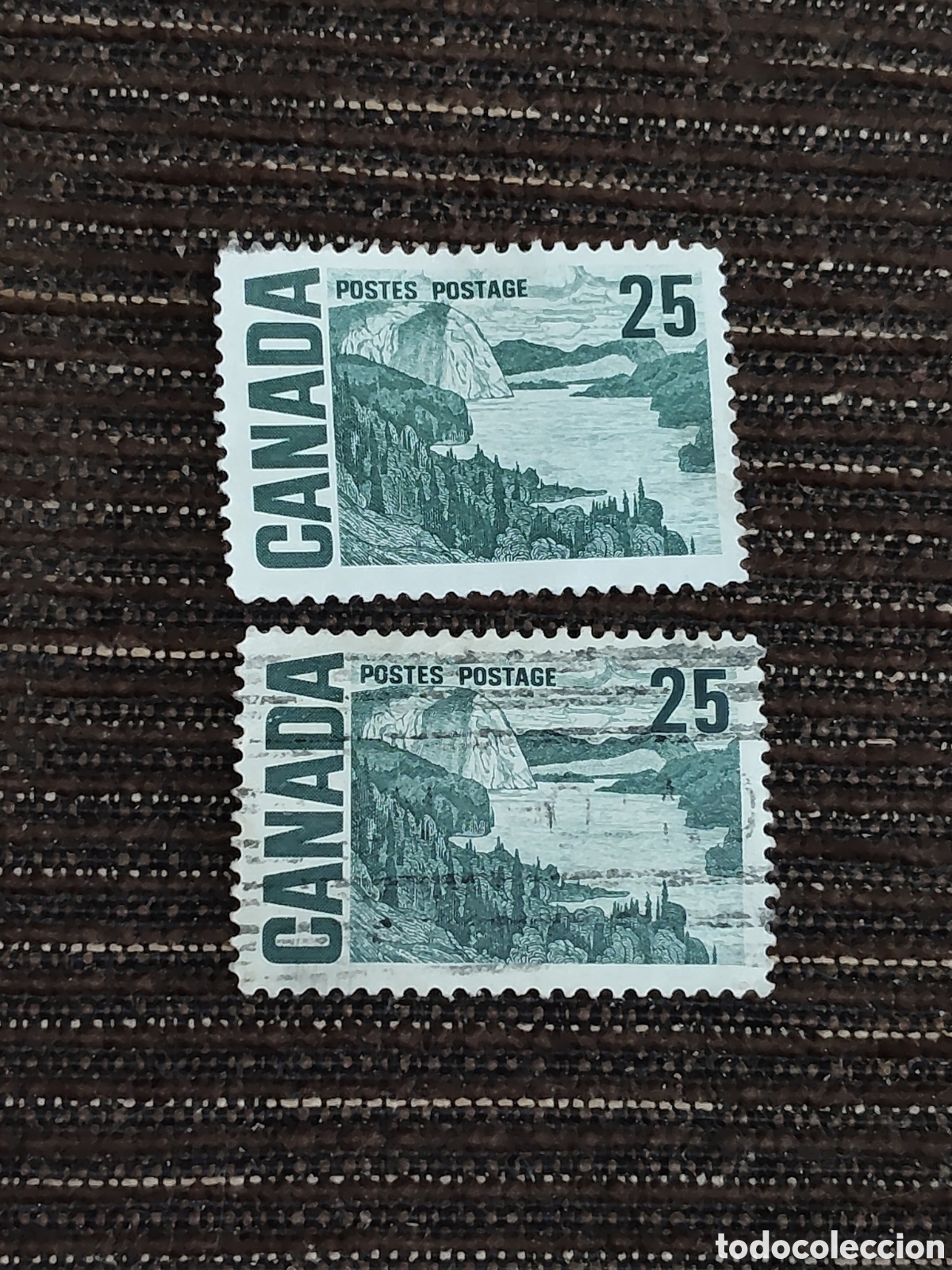 Sellos: 2 sellos de Canad&aacute; pintura The Solemn Land del artista J.E.H.Macdonald 1967