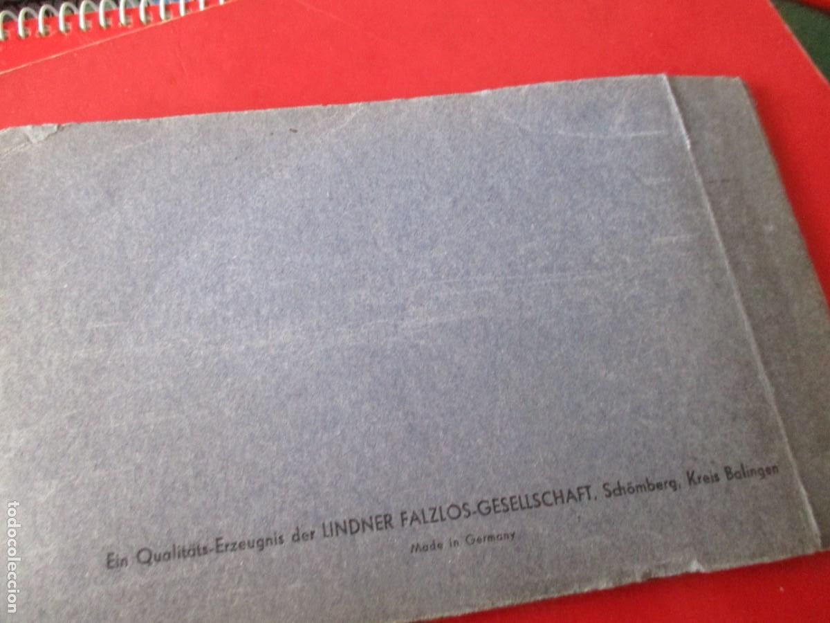 Sellos: Libreta antigua para colocar sellos - Foto 3