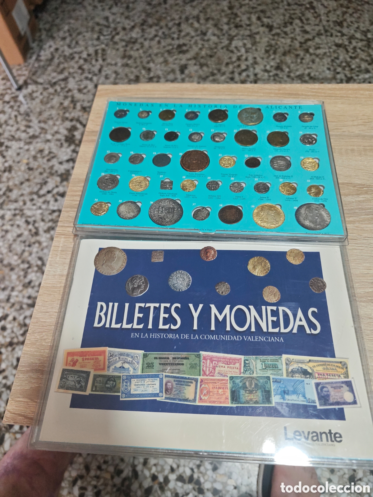 Sellos: Billetes y monedas de la historia de alicante