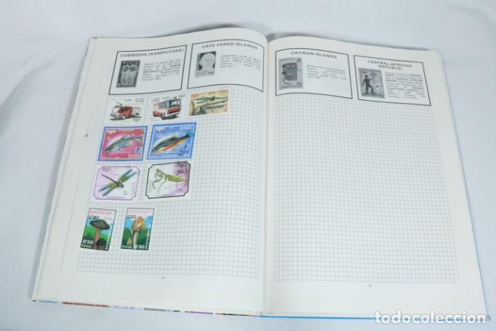 Sellos: Libro Stanley Gibbons con 425 sellos de todo el mundo - especial para coleccionistas - Foto 5 - 223670602