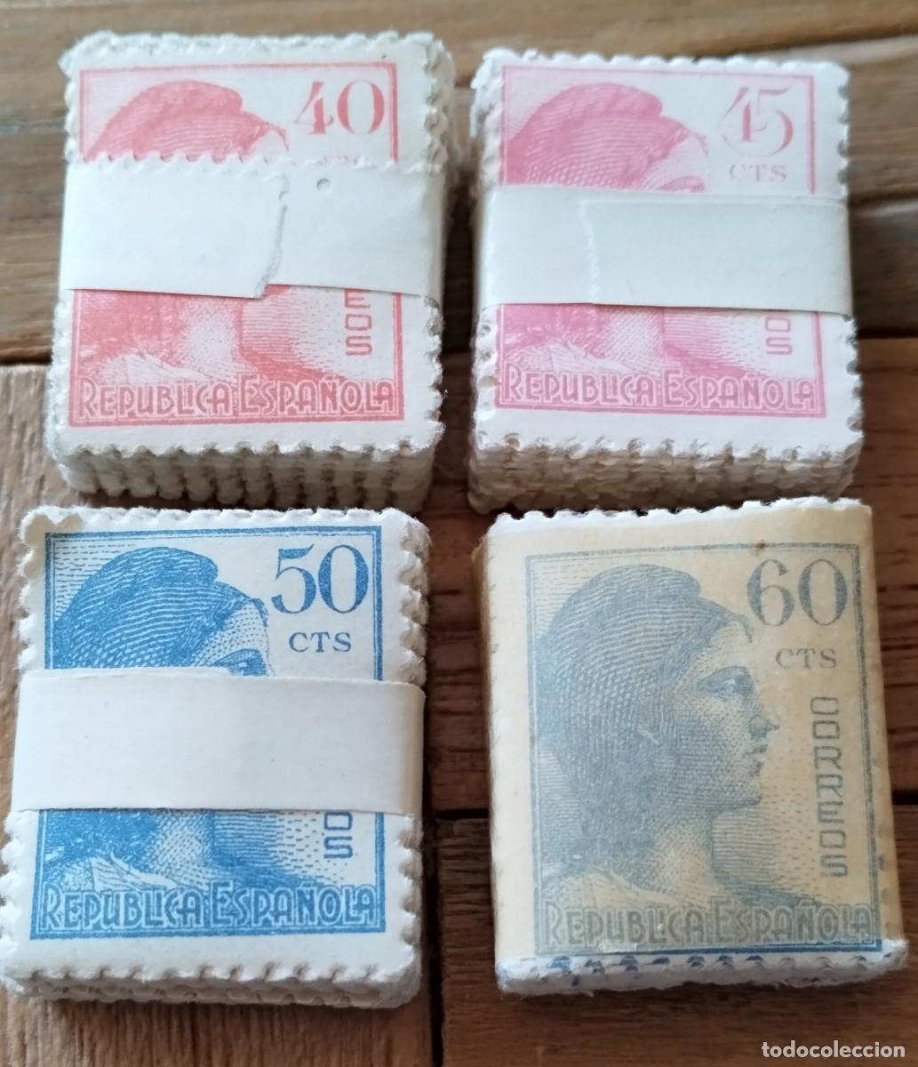 Sellos: Sellos en pastillas de 100 la matrona nuevos