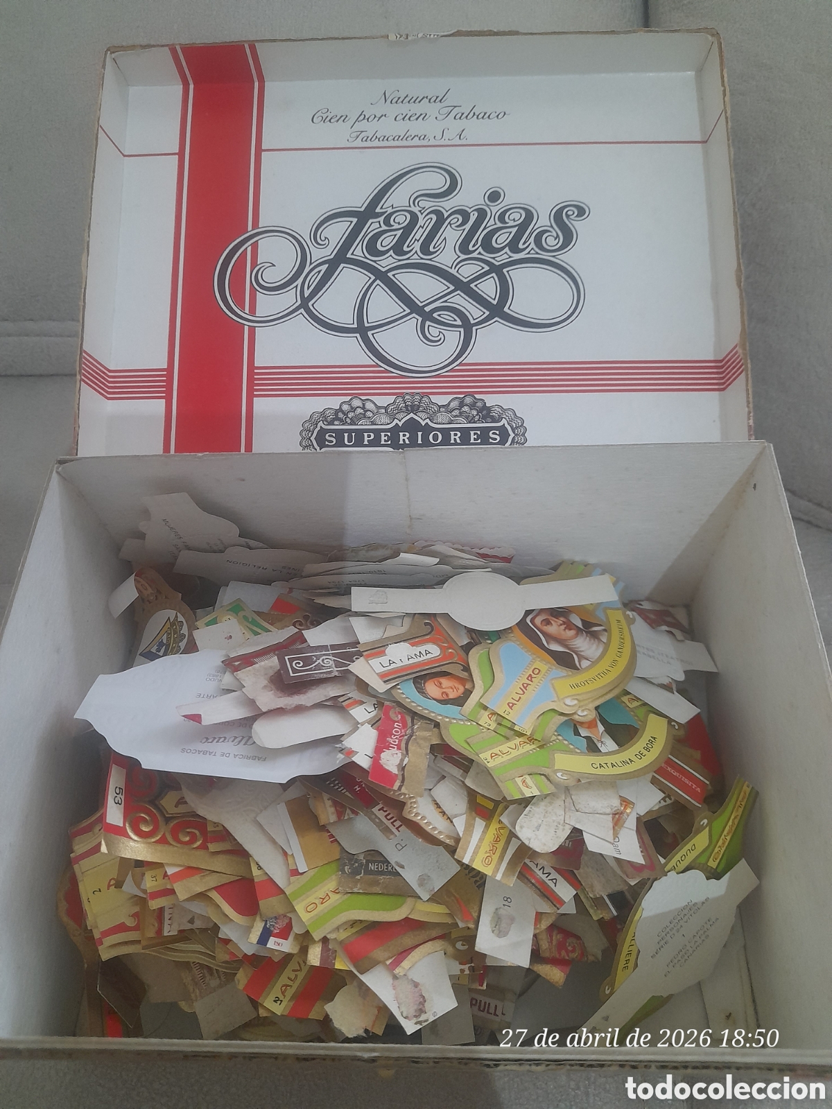 Francobolli: Caja puros llena de vitolas