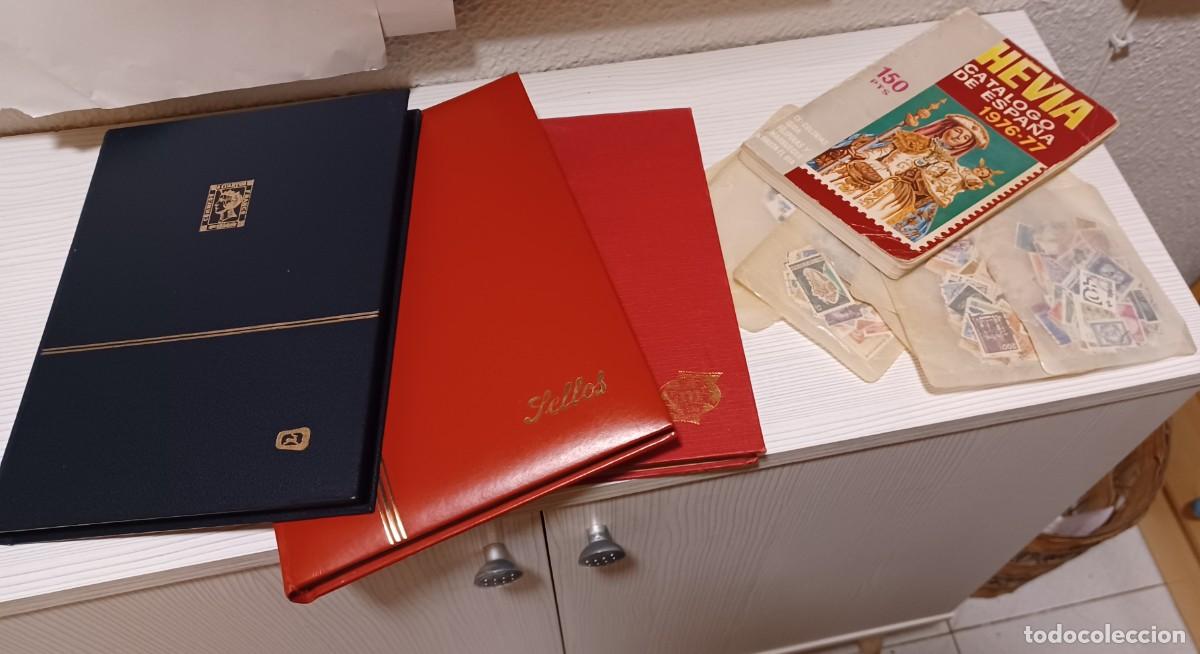 Sellos: 3 album con sellos nuevos y usados