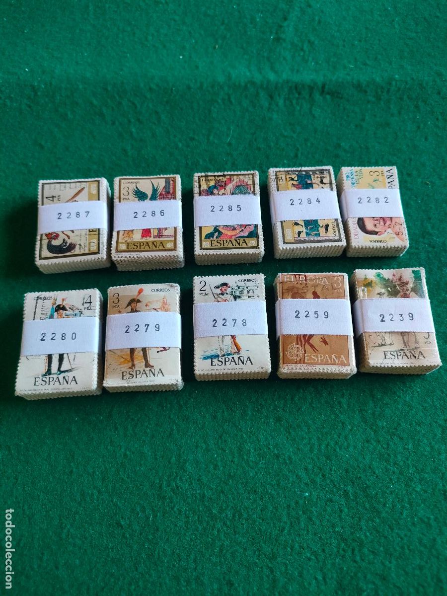 Sellos: LOTE DE 10 PASTILLAS DE 100 SELLOS USADOS