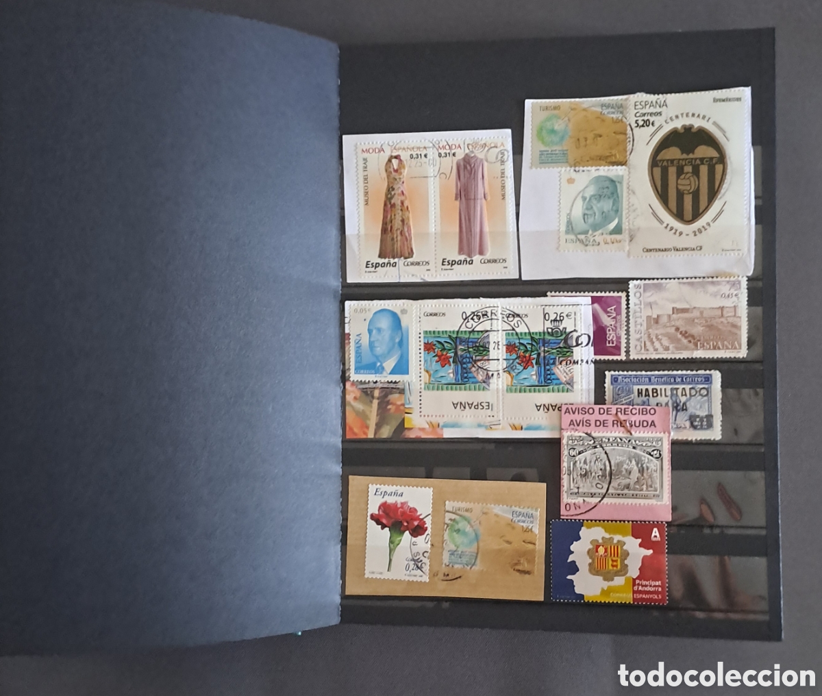 Timbres: clasificador con sellos, tarjetas, sobres, homenajes,....