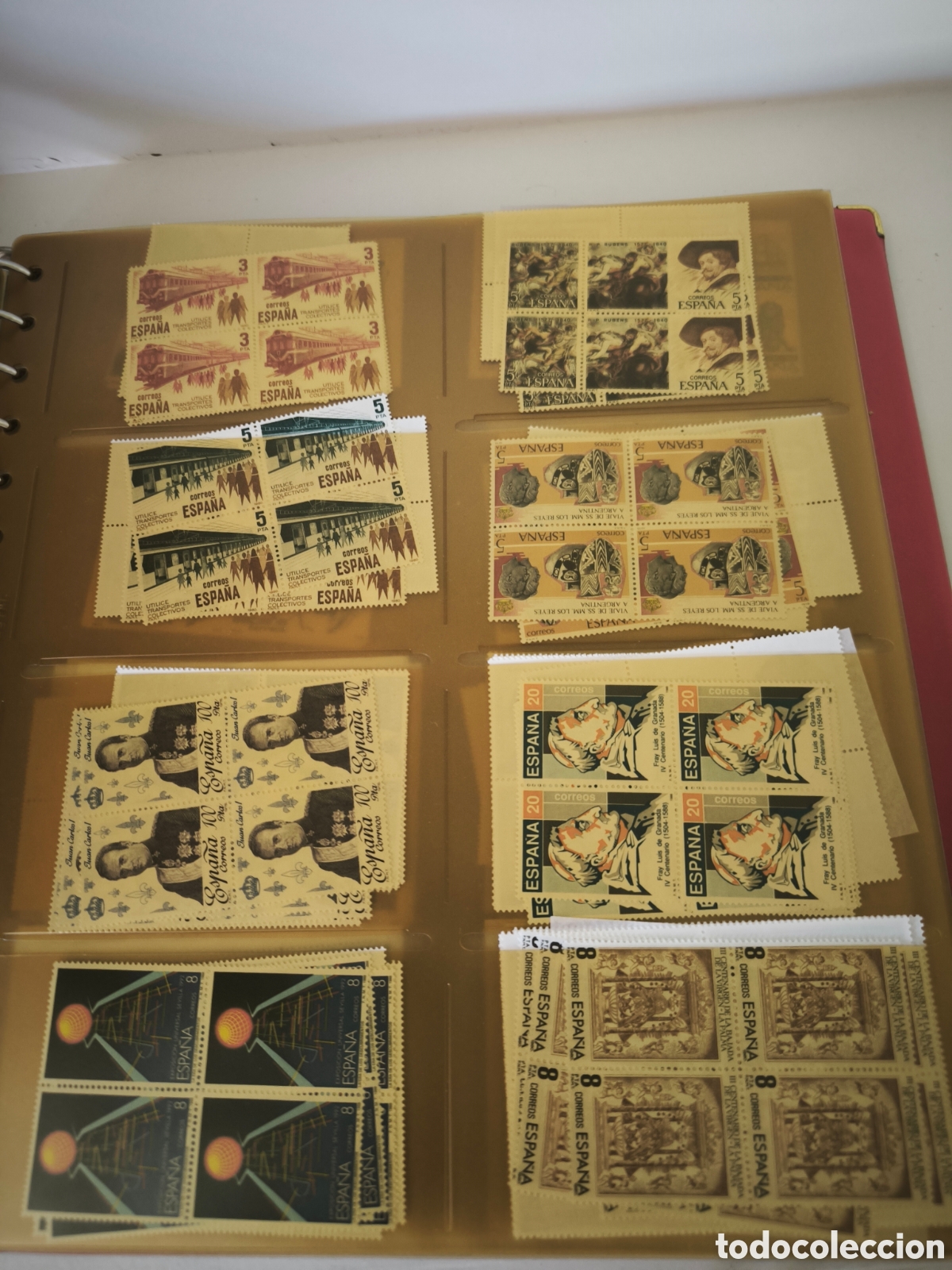 Selos: Archivador+ 1800 sellos nuevos en series de 4