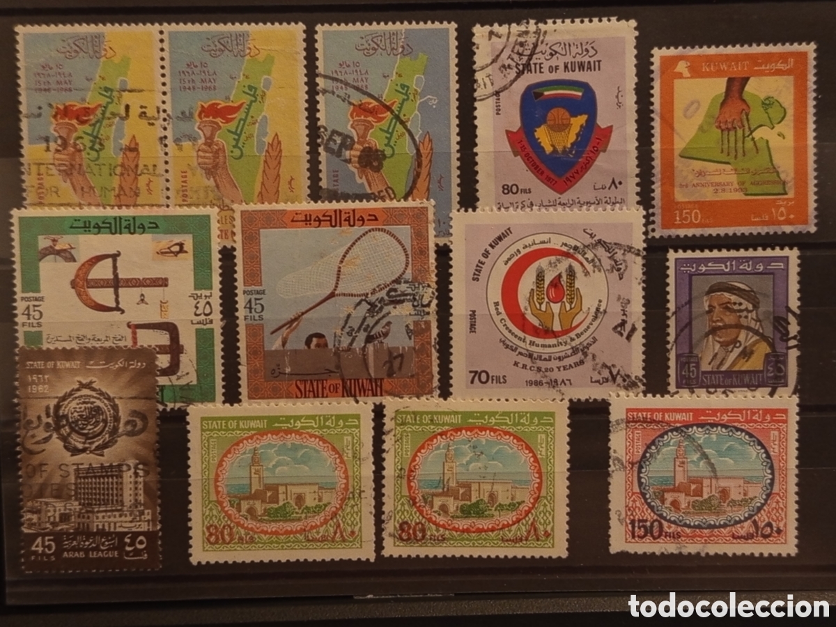Sellos: Tarjeta con 13 Sellos Antiguos de Kuwait, &Eacute;poca de 1960 a 1978