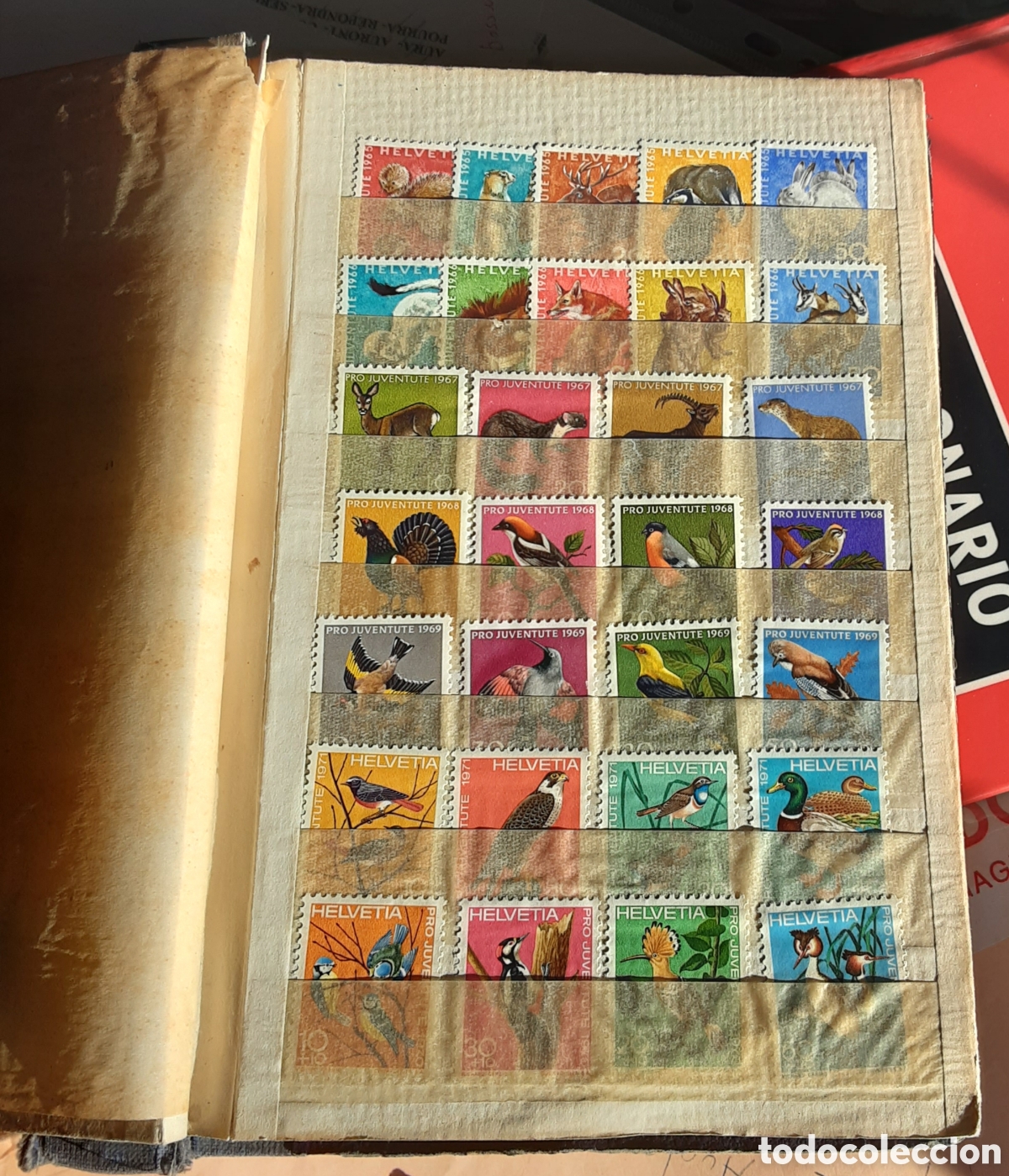 Sellos: Album sellos p&aacute;jaros y flores