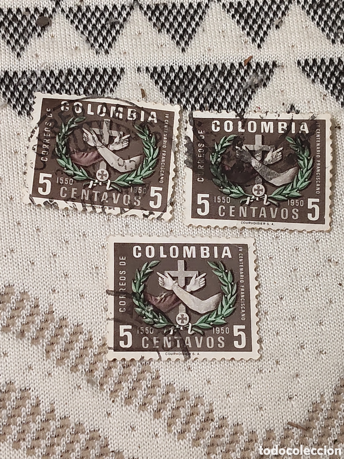 Sellos: 3 sellos de Colombia lV Centenario Franciscano 1950