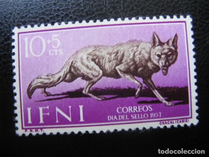 Selos: ++ifni, 1957, dia del sello, edifil 138