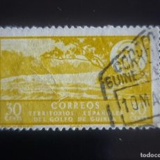 Sellos: SELLO USADO TERRITORIOS ESPAÑOLES GOLFO GUINEA 1949- PAISAJE - FRANCO - VALOR FACIAL 30 CTS