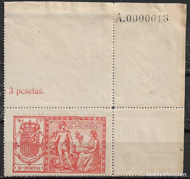 Sellos: &Aacute;frica Occidental Fiscal, P&oacute;liza 3 ptas. rojo, Clase 9&ordf; * * LUJO