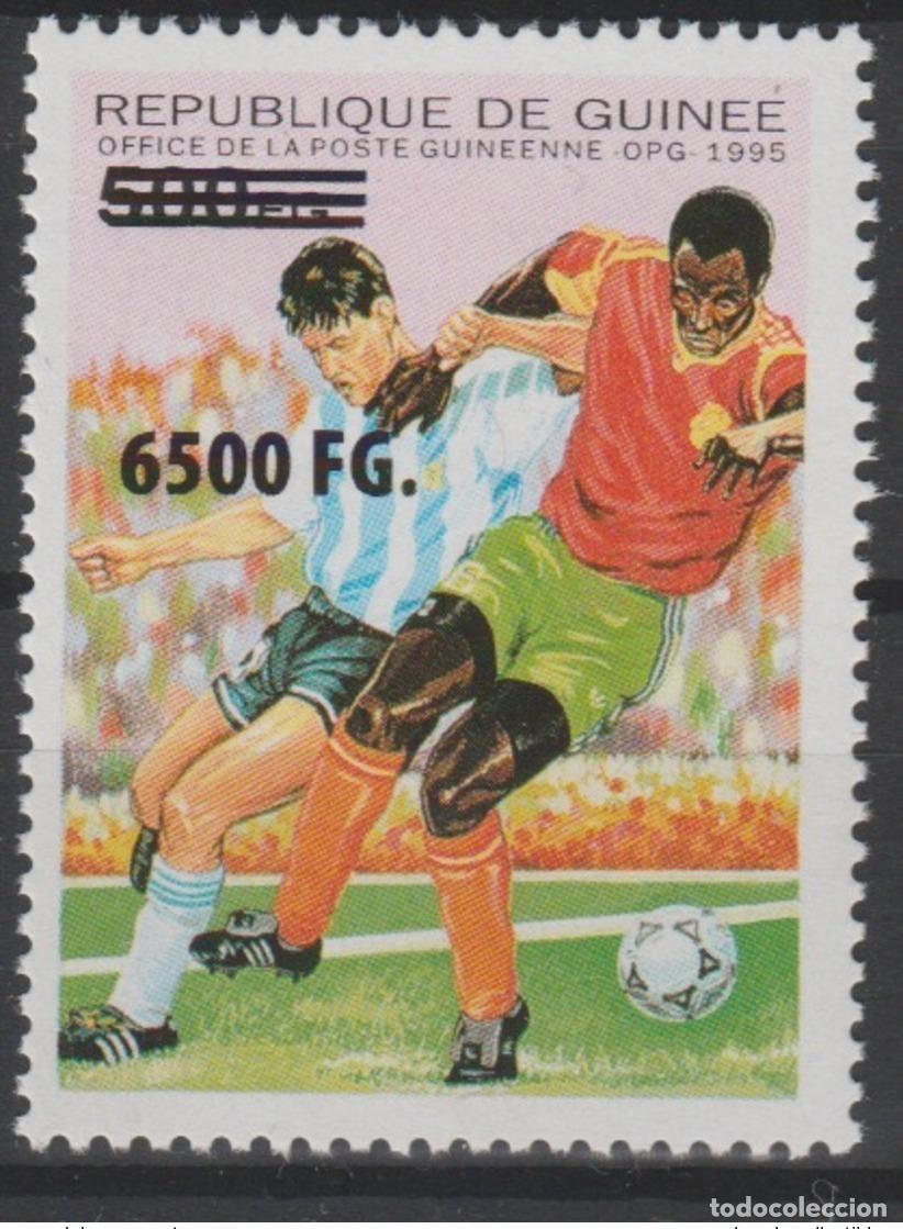 Sellos: Guinea 2009 Mi. 6734 sobrecargado Sobreimpresi&oacute;n F&uacute;tbol Deporte