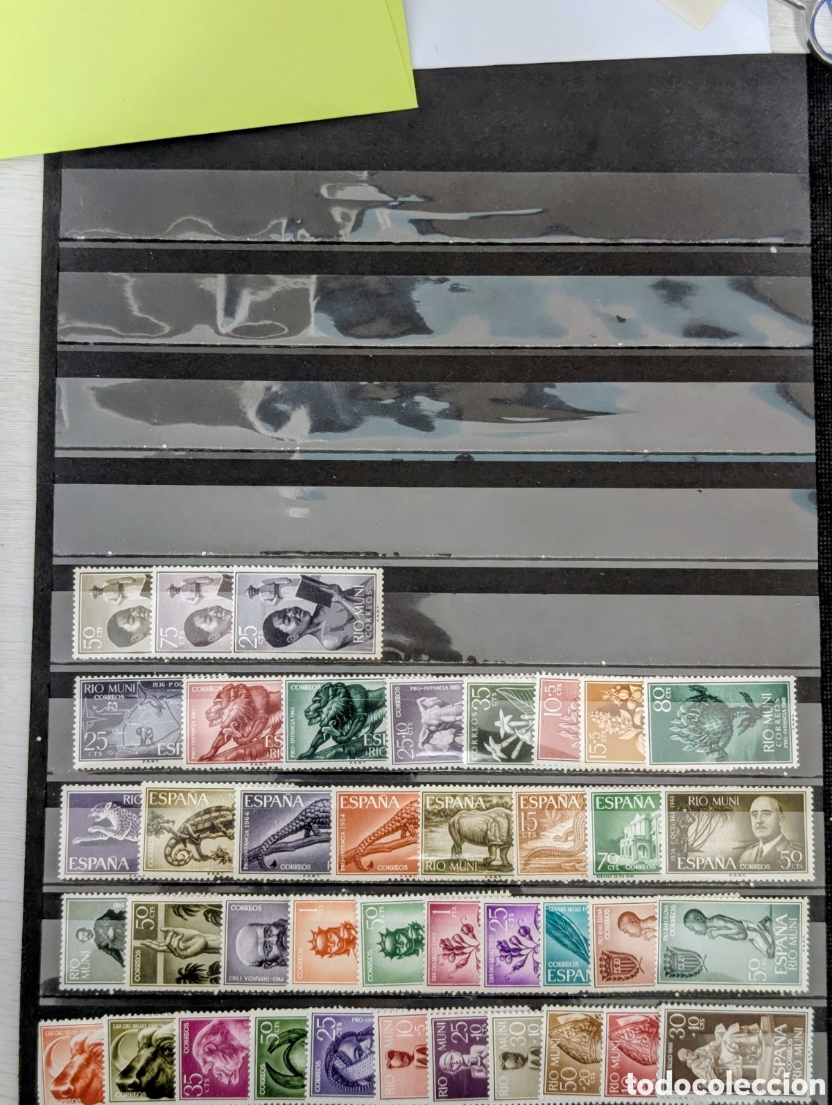 Sellos: 40 sellos nuevos** diferentes Colonia Rio Muni