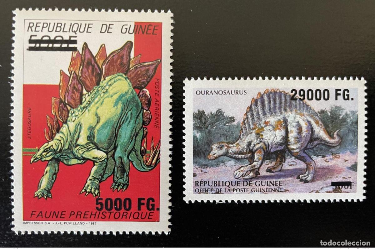 Sellos: Guinea 2009 Mi. 6774 - 6775 Dinosaurios sobrecargados 200 aniversario Darwin