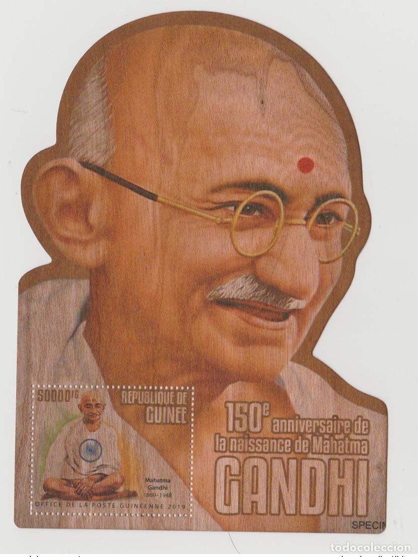 Sellos: Esp&eacute;cimen de madera Guinea 2019 150 aniversario cristal Mahatma Gandhi