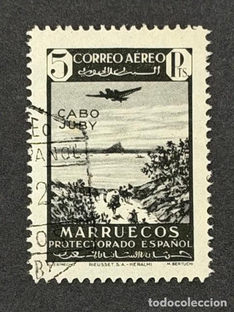 Sellos: Cabo Juby, Paisaje y Avi&oacute;n en vuelo, habilitado, 1942, Edifil 137, usado